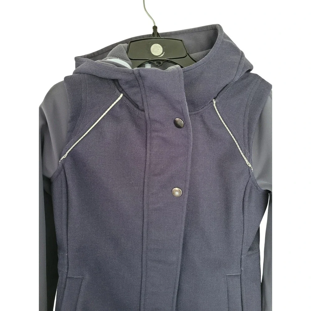 Ivivva softshell hooded